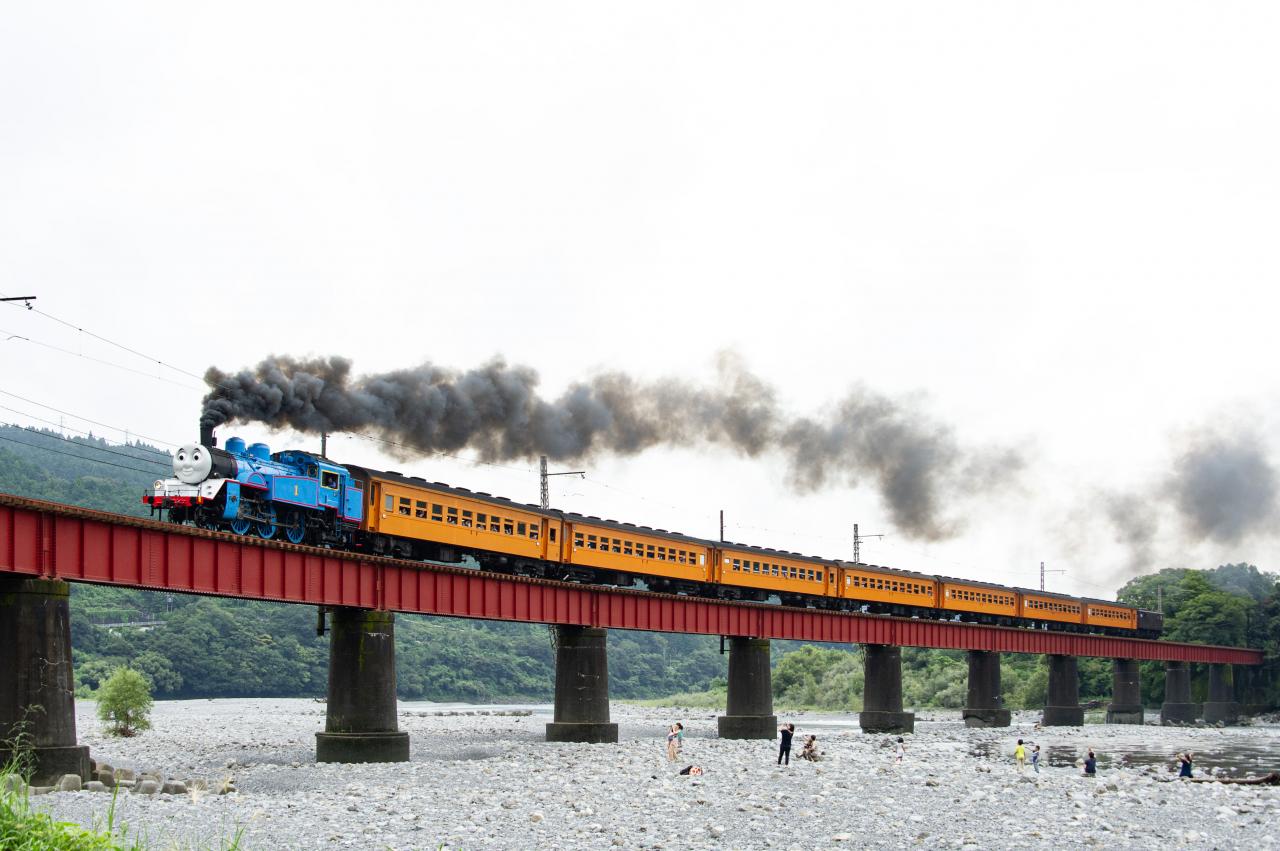 機関車 国鉄 鉄道 サングラス バスや電車の運転手にサングラス - 兵庫