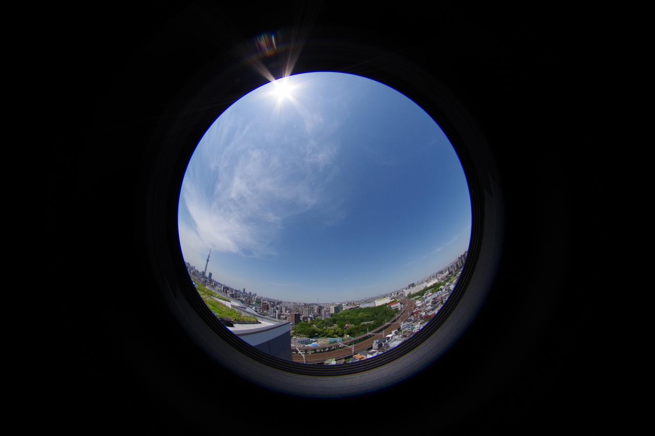 円周魚眼を通して見る街 Everybody Photographer Com