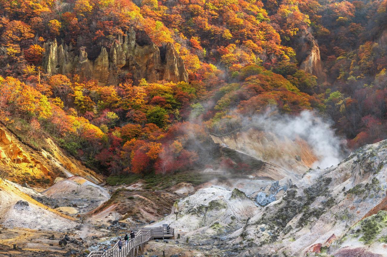 小樽を見守る満月 Everybody Photographer Com