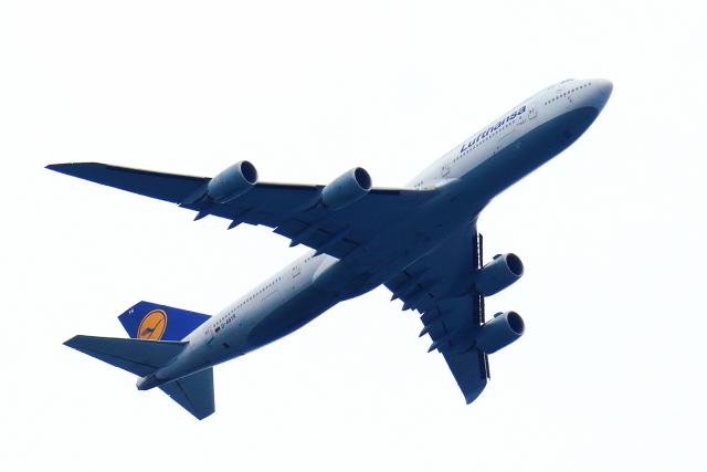 新品)TAMRON (タムロン) 150-500mm F5-6.7 Di III VC VXD/Model