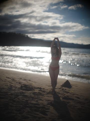 緑間ゆめか 浜辺 逆光 | EVERYBODY×PHOTOGRAPHER.com